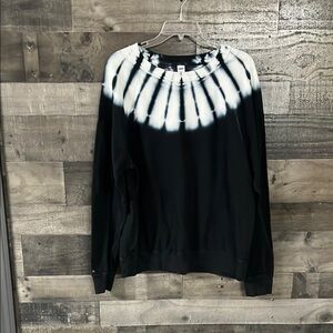 Old Navy Black and White Tie-Dye Sweatshirt